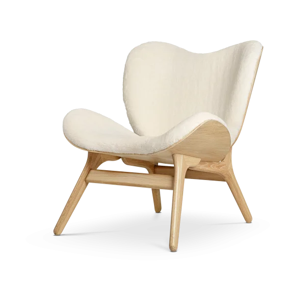 A Conversation Piece naturel houten fauteuil Teddy White