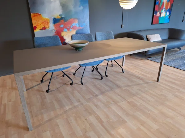 Arco Slim Plus eettafel