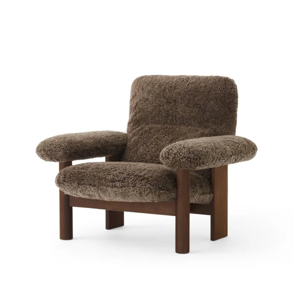 Audo Copenhagen Brasilia fauteuil Dark oak-Root sheepskin