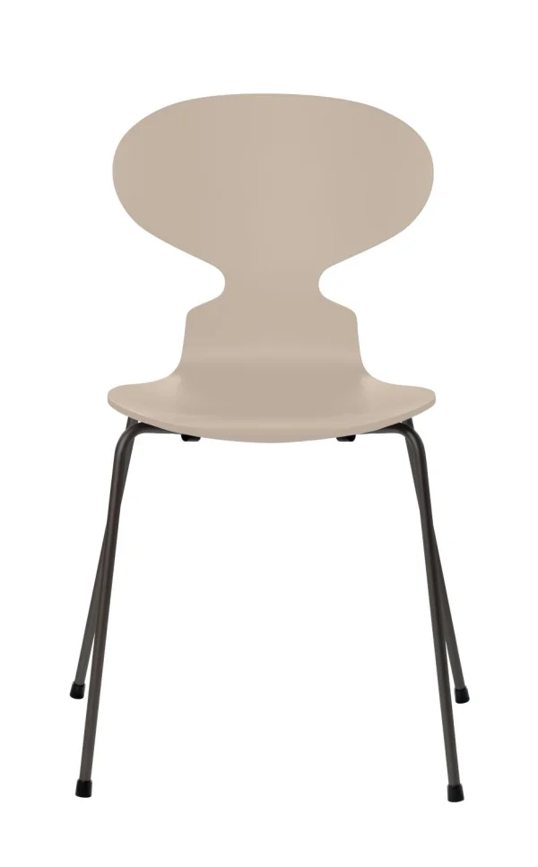 Fritz Hansen Ant Stoel - gelakt - light beige - zilvergrijs