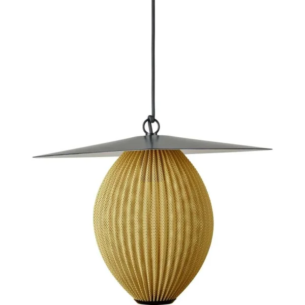 GUBI - Satellite Buiten Hanglamp Ø22 Mustard Gold/Black