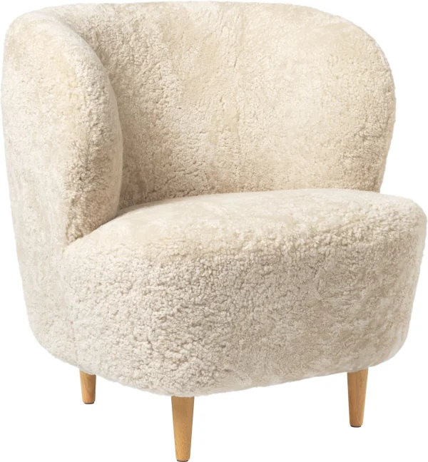 Gubi Stay Lounge Chair - Sheepskin moonlight - eiken mat gelakt