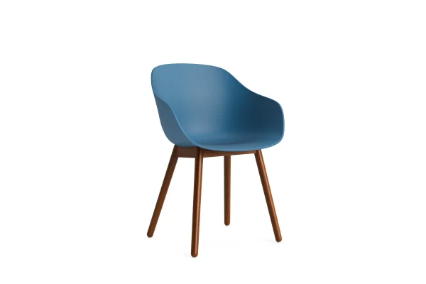 HAY About a Chair AAC 212 - azure blue 2.0 - notenhout gelakt (op waterbasis) - Standaard glijders kunststof