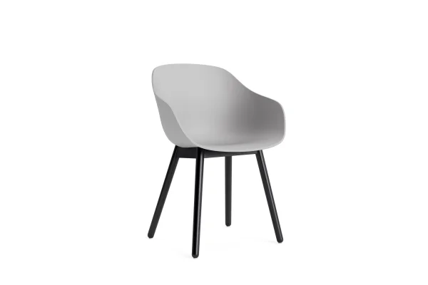 HAY About a Chair AAC 212 - concrete grey 2.0 - zwarte lak op waterbasis - Standaard glijders kunststof