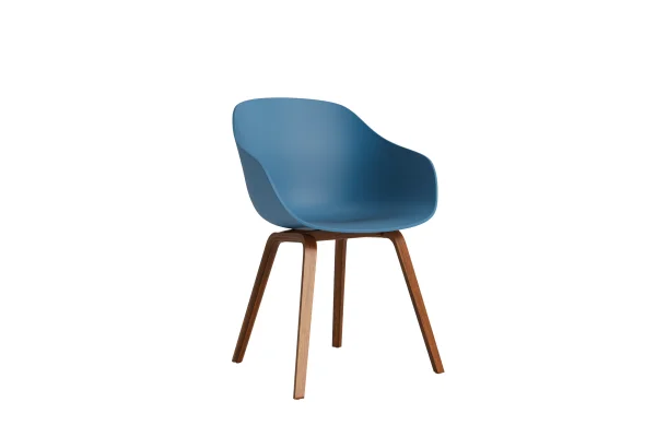 HAY About A Chair AAC 222 - azure blue 2.0 - notenhout gelakt (op waterbasis) - viltglijders