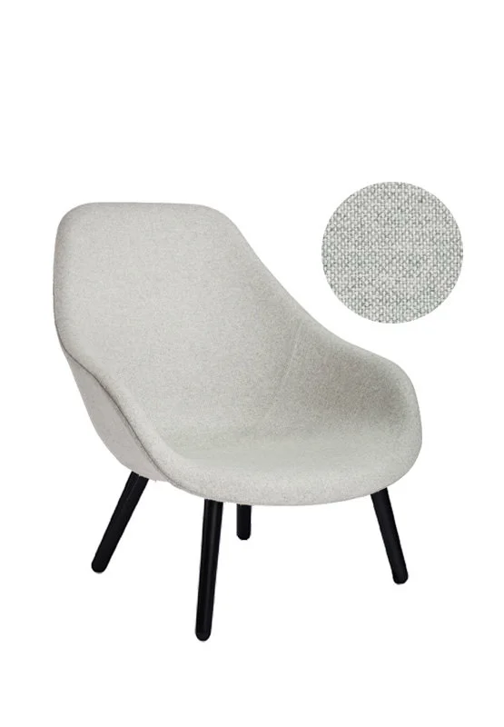 HAY About A Lounge Chair High AAL 92 - zwarte lak op waterbasis - Kvadrat Hallingdal 110 - beige / lichtgrijs