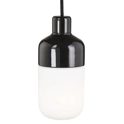 Ifö Electric Ohm hanglamp 100|215 IP44 outdoor opaal met stekker zwart