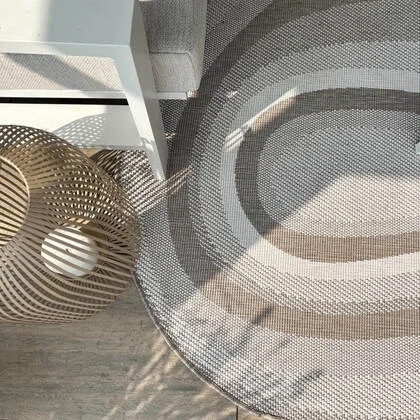 Interieur05 Organisch gevormd buitenkleed Loop Stone Linnen