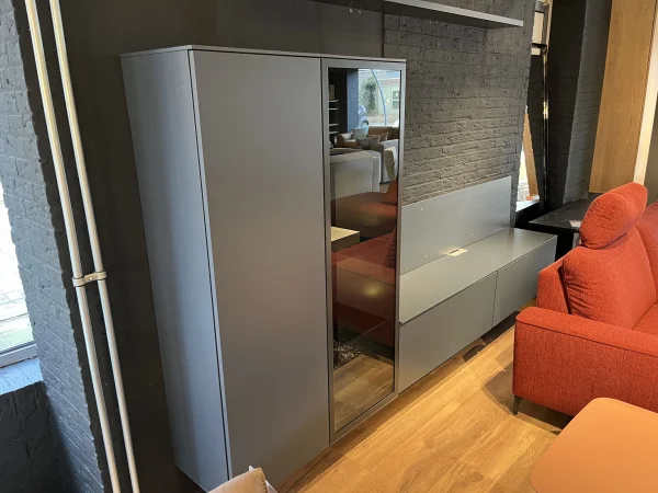 Iro Tariq wandmeubelset