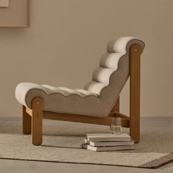 Kave Home Fauteuil Magira Structuurstof en eikenhout - Beige