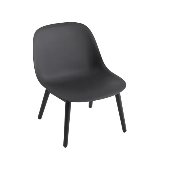 Muuto Fiber loungestoel wood base black, zwarte poten