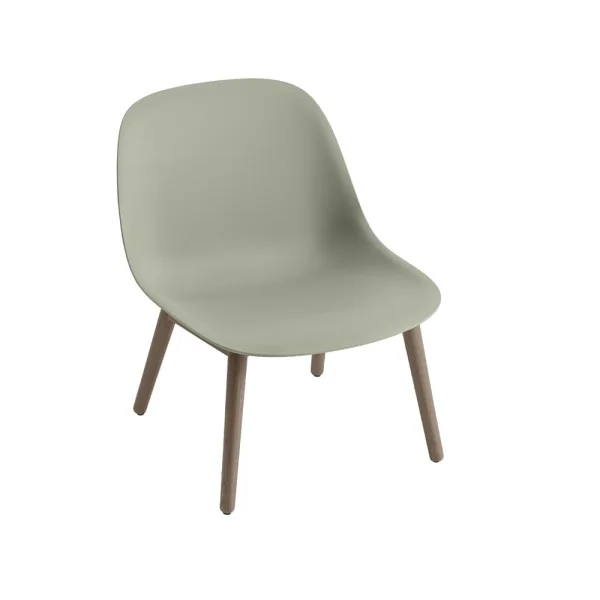 Muuto Fiber loungestoel wood base dusty green, donkerbruingebeitste poten