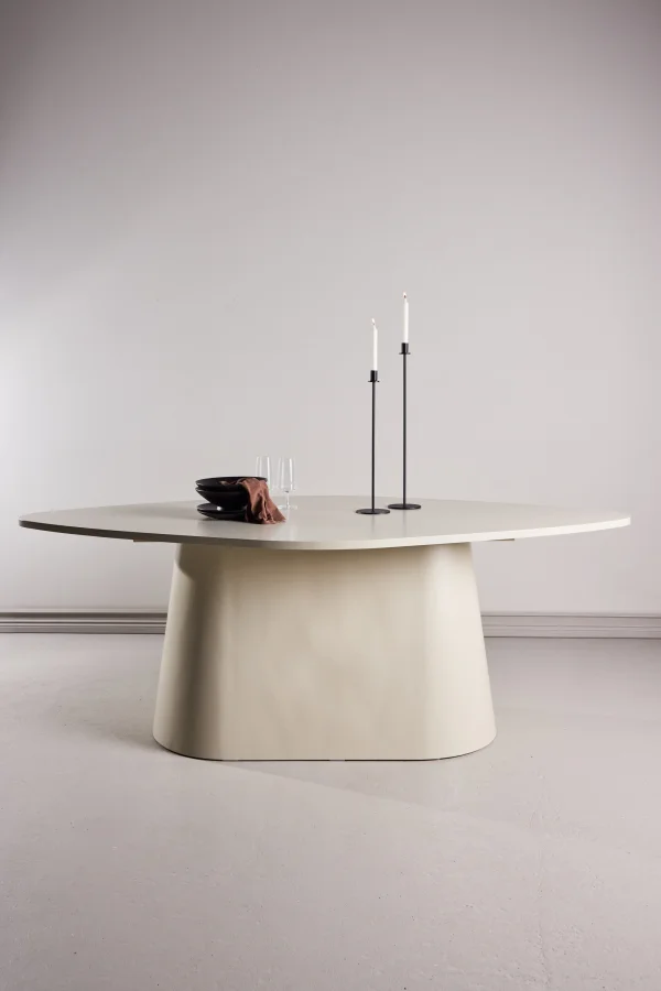 Nohr Organische Eettafel Borden Diamantvorm, 210 x 110cm - Beige - Ovaal