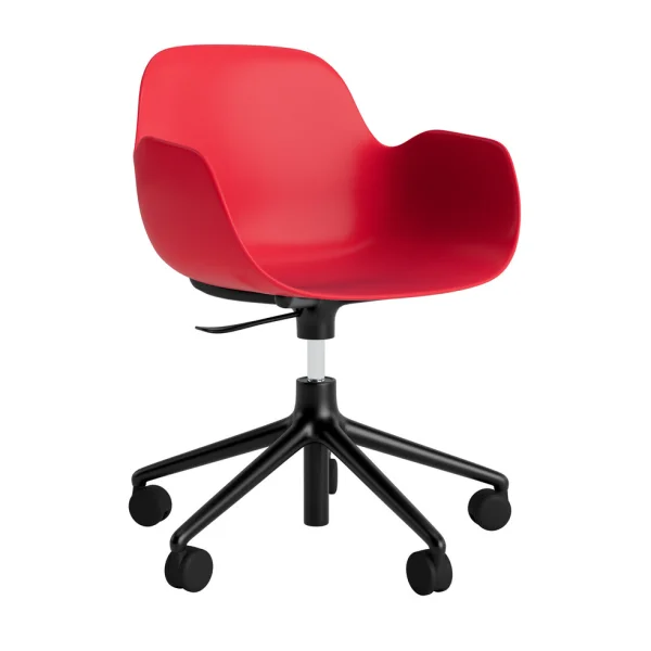 Normann Copenhagen Form Draaifauteuil met wielen - NormannCopenhagenFormBrightRed - aluminium zwart