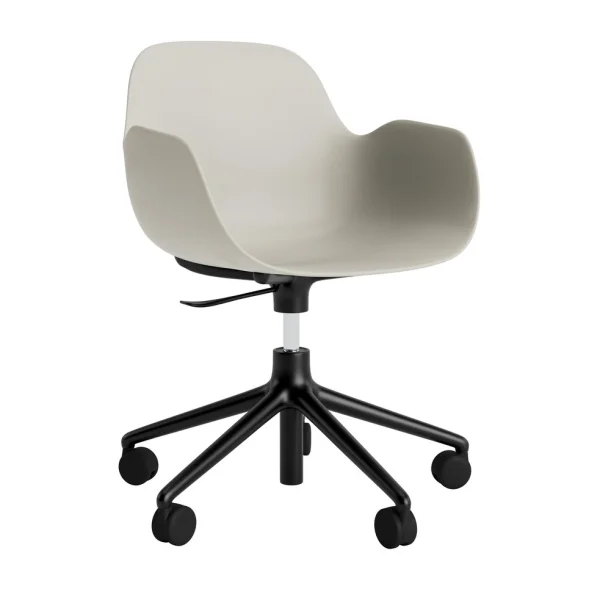 Normann Copenhagen Form Draaifauteuil met wielen - NormannCopenhagenFormLightGrey - aluminium zwart