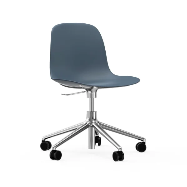 Normann Copenhagen Form Draaistoel met wielen - blauw - aluminium