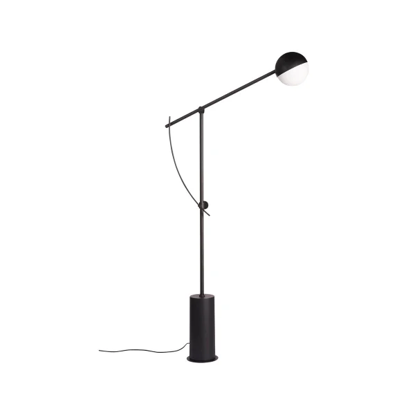 Northern Balancer vloerlamp black mat