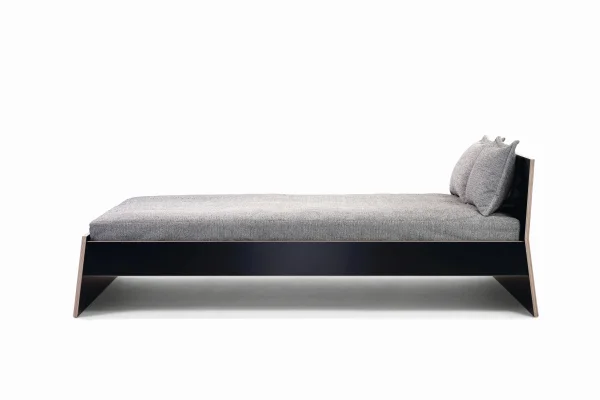 Richard Lampert Bed Stockholm - Fenolhars zwart-bruin - zonder bedlade - 140 cm