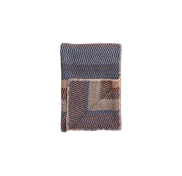 Roros Tweed Fri plaid - By The Fire