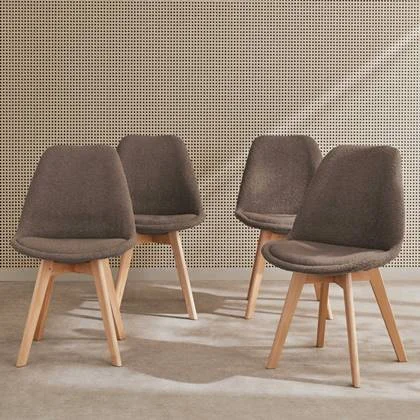 sweeek - Scandinavische boucléstoel met houten poten (set van 4)