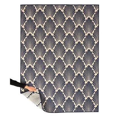 Tapeso Modern buitenkleed - Flip Scale donkerblauw - 200x280 cm