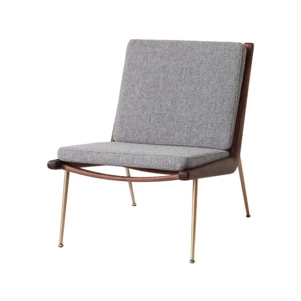 &Tradition Boomerang HM1 fauteuil stof hallingdal 130 grijs, geoliede walnoothouten poten