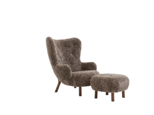 &Tradition Petra fauteuil VB3 & ATD1 poef - sheepskin sahara - oiled walnut