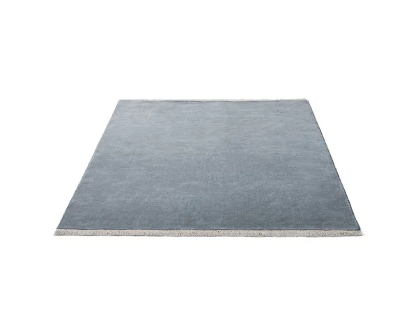 &Tradition - The Moor Vloerkleed AP18 170x240 Grey Blue Thunder