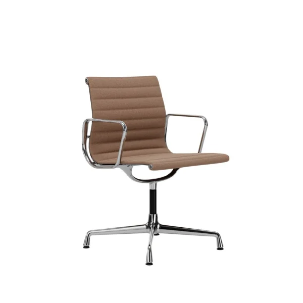 Vitra Aluminium Chair EA 103 - gepolijst - Hopsak - cognac/ivoor - Glijders voor harde vloer