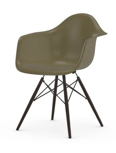 Vitra Eames Fiberglass Chair DAW - Raw Umber - donkere esdoorn