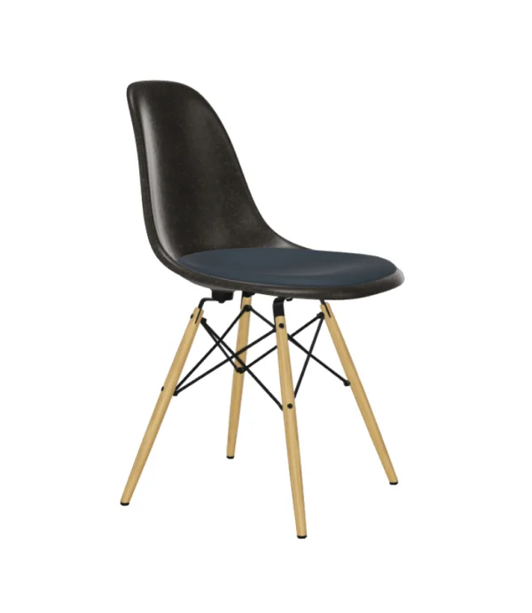 Vitra Eames Fiberglass Side Chair DSW met zitbekleding - Elephant Hide Grey - gelige esdoorn - Hopsak - zeeblauw/donkergrijs