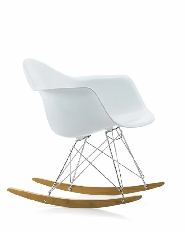 Vitra Eames Plastic Armchair RAR met volledige bekleding - wit - verchroomd - Hopsak - donkerblauw/ivoor - Leer wit - Esdoorn geelachtig