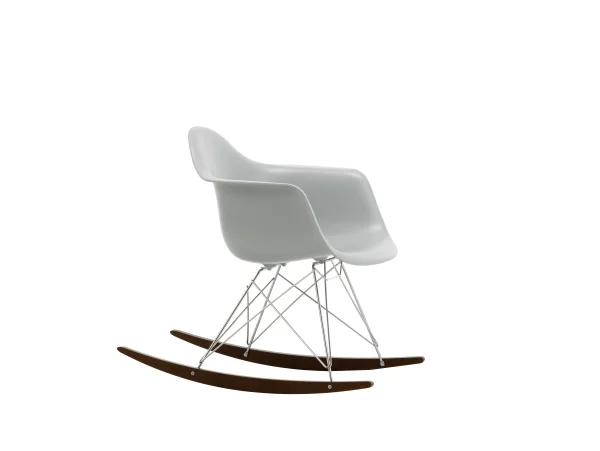 Vitra RAR Eames Plastic Armchair - lichtgrijs RE - verchroomd - sleden esdoorn donker