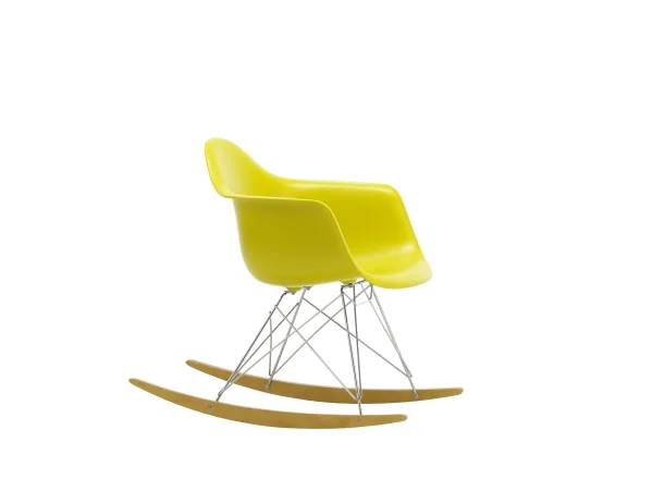 Vitra RAR Eames Plastic Armchair - mosterd RE - verchroomd - sleden esdoorn goudkleurig