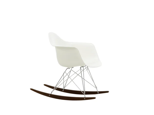 Vitra RAR Eames Plastic Armchair - wit - verchroomd - sleden esdoorn donker