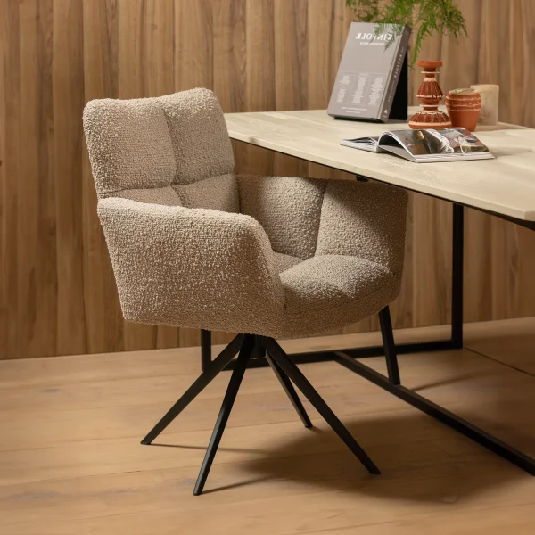 WOOOD Draaibare Eetkamerstoel Vinny Bouclé met armleuning - Zand - Exclusive