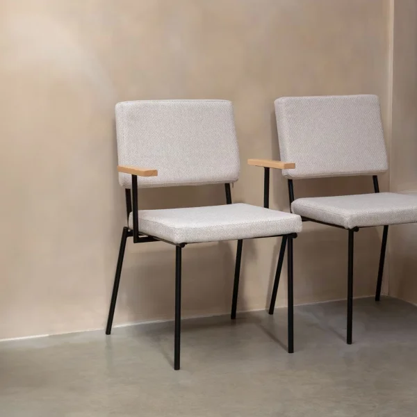 Zuiver Eetkamerstoel Fellow Met armleuning - Off White